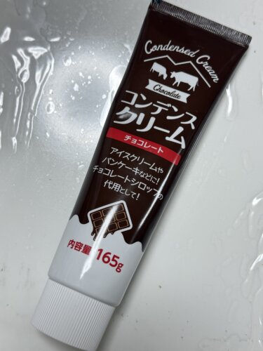 業務スーパーのコンデンスクリームチョコレート味はいちごにピッタリ！