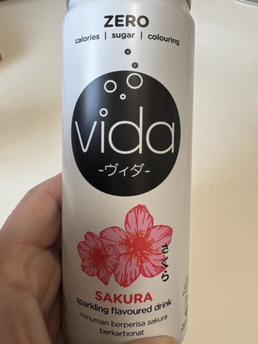 業務スーパーのヴィダは東南アジアで大人気な飲み物らしいです！！